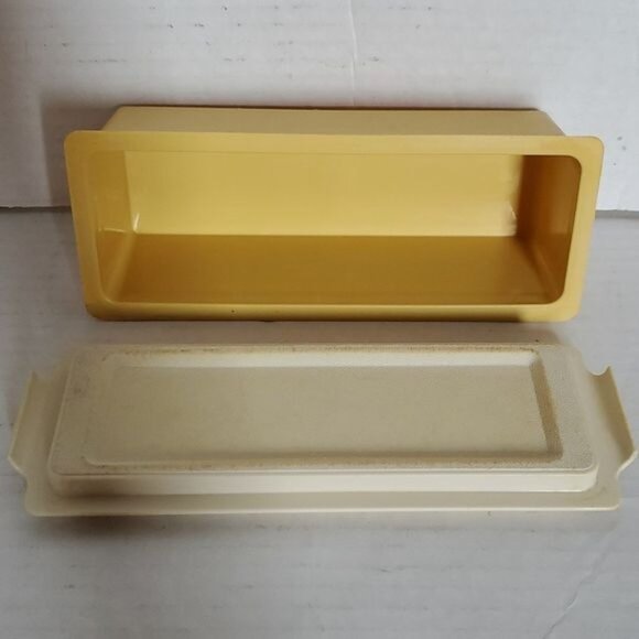 Vintage Tupperware Butter Dish Container Saver Mustard Gold Almond - Picture 12 of 16